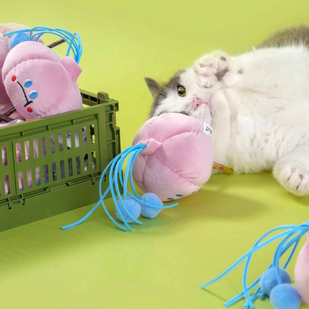 Garlicky Silvervine Cat Chew Toy