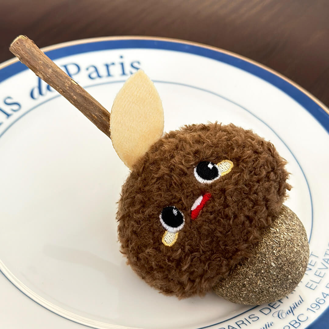 Hazelnut Silvervine Cat Chew Toy | Cat Toys | MissyMoMo