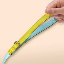 Load image into Gallery viewer, Sturdy &amp; Comfy Handle of an H-style Cat Harness | MissyMoMo
