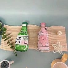 Load and play video in Gallery viewer, Sake Catnip Toys | Cute Plush Cat Toys | MissyMoMo
